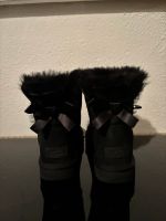 UGG Mini Bailey Bow schwarz neuwertig Bayern - Lindau Vorschau