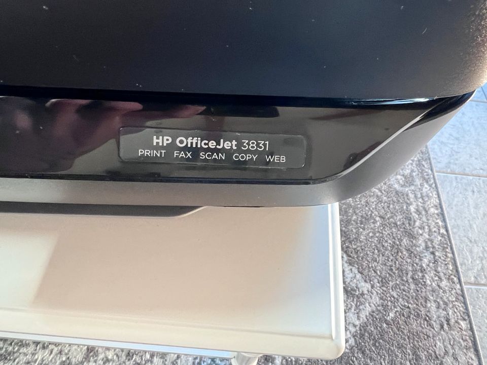 HP OfficeJet 3831 in Aying