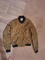 oliv khaki grüne bonberjacke, Blouson Gr S/36 Hessen - Laubach Vorschau