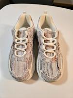 Sneaker in Schlangenoptik Bayern - Landshut Vorschau