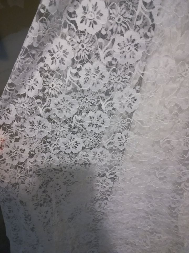 Hochzeitskleid vintage mit Schleier in Horn-Bad Meinberg
