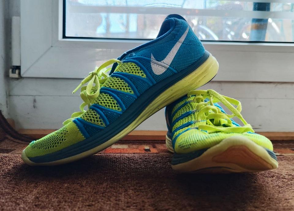 Nike free gelb blau hotsell