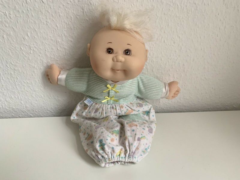 Mattel Puppe Cabbage Patch Kids Kohlkopfpuppe Baby First Edition in Berlin  - Charlottenburg | Puppen günstig kaufen, gebraucht oder neu | eBay  Kleinanzeigen ist jetzt Kleinanzeigen