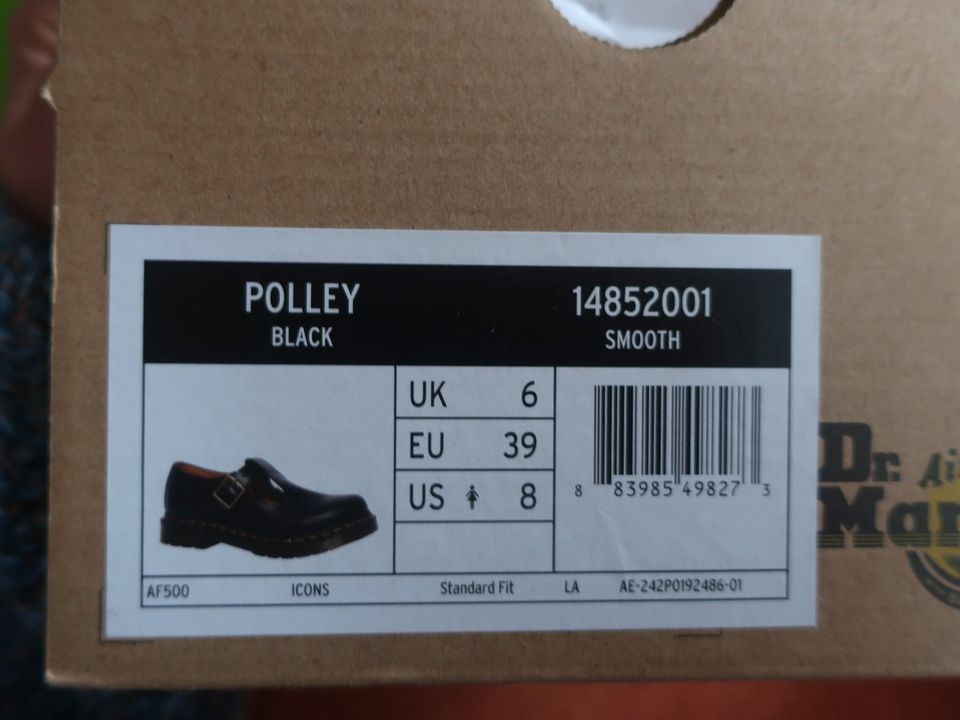 Dr. Martens Polley Smooth Schwarz Gr. 39 NEU in Karlsruhe