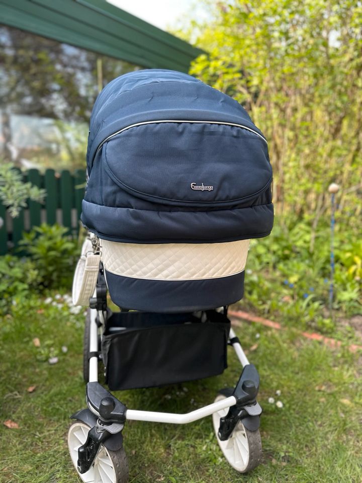 Emmaljunga Duo S in Blau / weißes Gestell / Zubehör/ Kinderwagen in Hannover