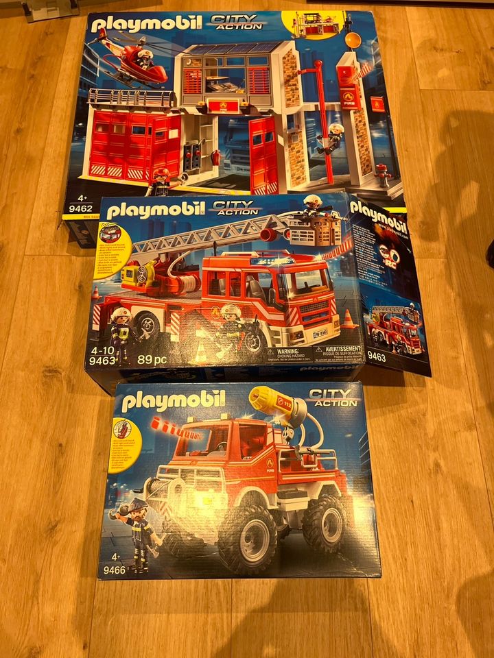 Playmobil Feuerwehrstation und Feuerwehrautos in Kehrig