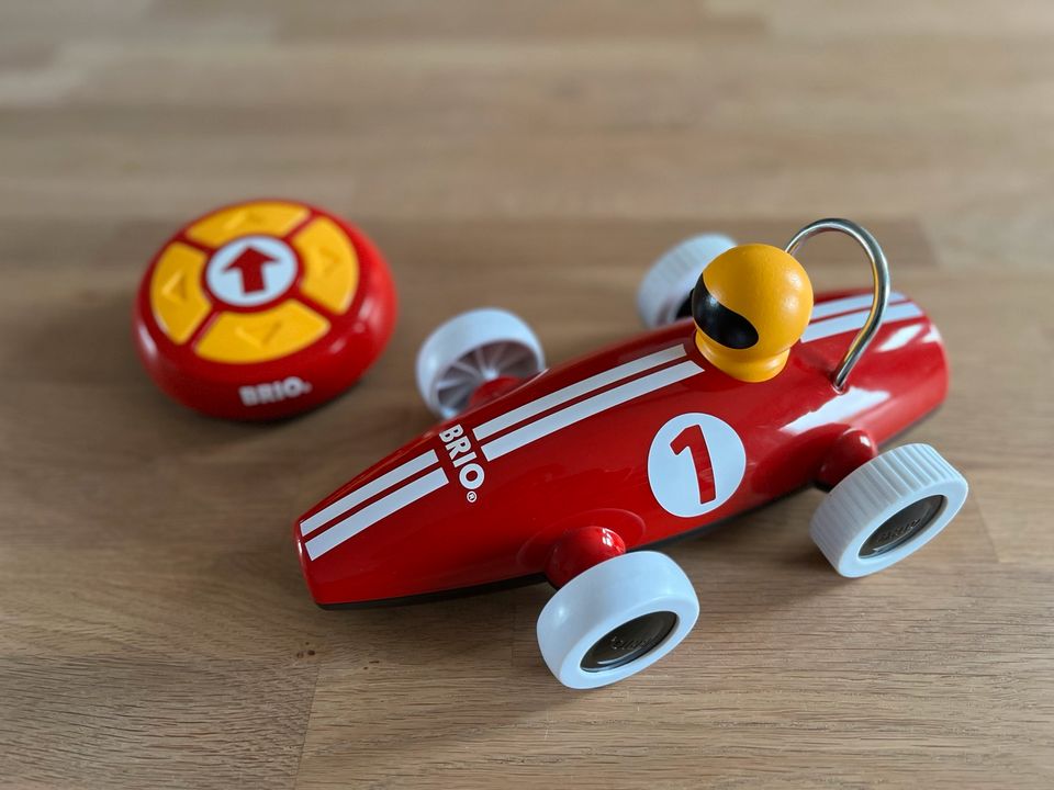 Brio RC Rennwagen Ferngesteuert mit Batterie wie neu in Essen