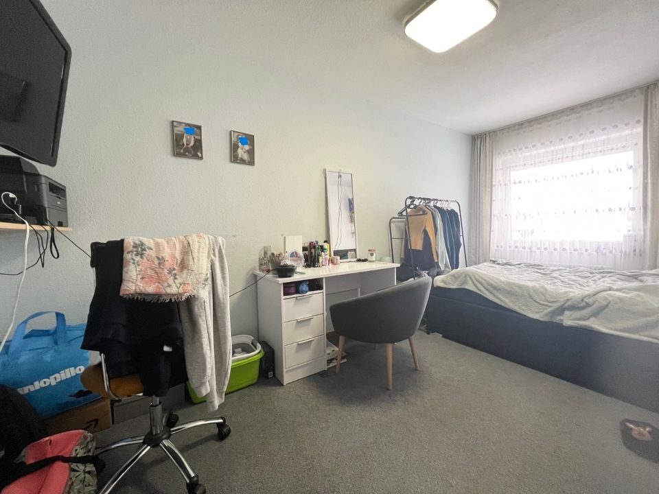 Helle und geräumige 4-Zimmer-Wohnung im Zentrumsgebiet von VS-Schwenningen in Villingen-Schwenningen