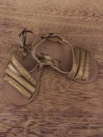 *** niedliche goldene Baby Sandalen GAP *** Gr 21 Hessen - Griesheim Vorschau