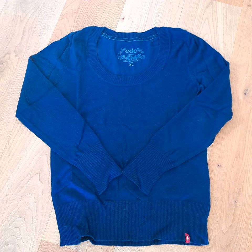 Esprit Pullover in Hallstadt