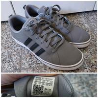 Adidas Sneaker - wie neu Bayern - Tiefenbach Kr Passau Vorschau