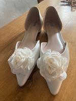 Brautschuh Ballerina flach mit Blume Gr. 43 nicht getragen Niedersachsen - Hilter am Teutoburger Wald Vorschau