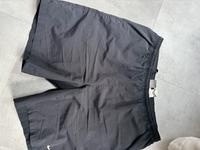 Nike Sporthose Gr.xl schwarz mit Gesäßtasche Turnhose Nordrhein-Westfalen - Hilden Vorschau