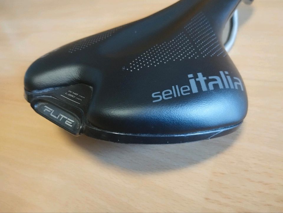 SELLE ITALIA FLITE BOOST in Ketsch