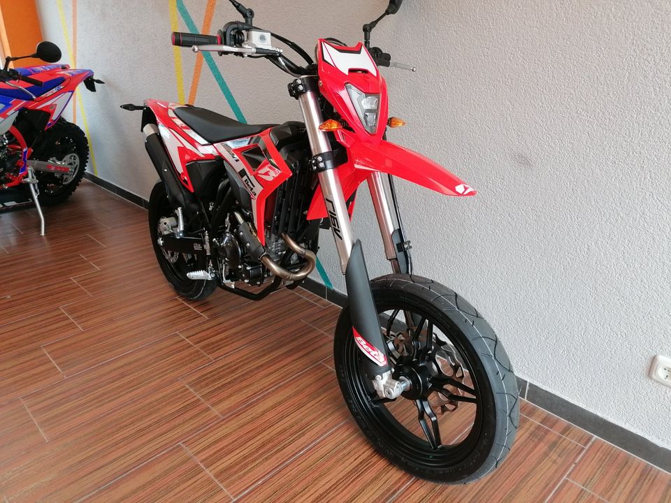 Beta RR 125 T Motard 4T MY23 / RR125 R /125 LC *SOFORT VERFÜGBAR* in Bramsche