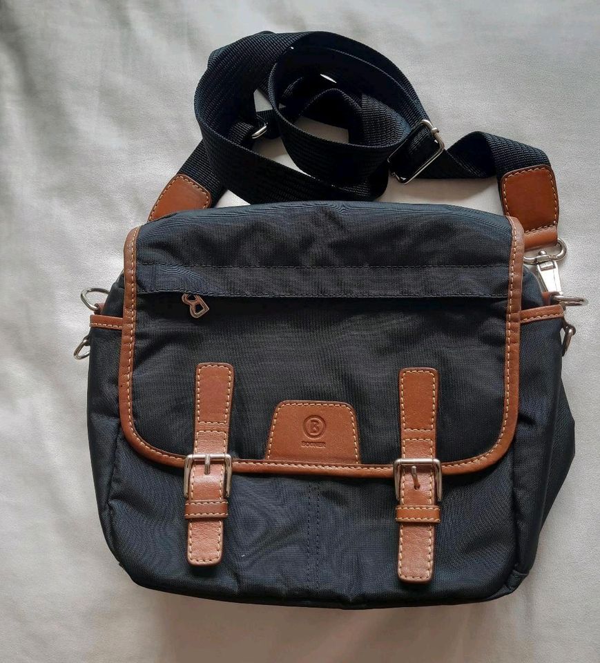 Handtasche von Bogner in schwarzem Nylon mit braunem Leder in Mönchengladbach