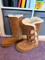 UGG Bailey Button Triplet Classic Boot chestnut 37 38 braun cogna Bayern - Erbendorf Vorschau