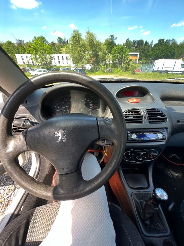 Peugeot 206 Cabriolet CC in Stuttgart