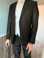 Herren Anzug für Geschäftsleute/ Hochzeit / Größe in 106 Niedersachsen - Wittmund Vorschau
