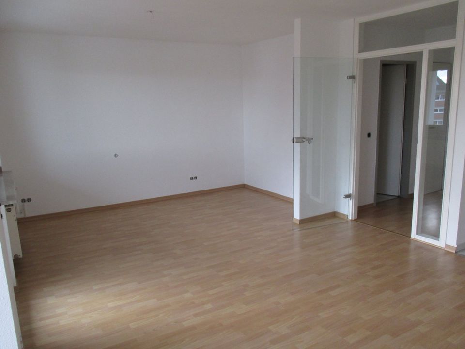 04435 Radefeld * Wohnungspaket * 3 ETW * Balkon + KfZ-SP * 156 m² in Leipzig