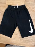 **NIKE** Kinder kurze Hose/Bermuda Gr. 137-147 Baden-Württemberg - Heidenheim an der Brenz Vorschau