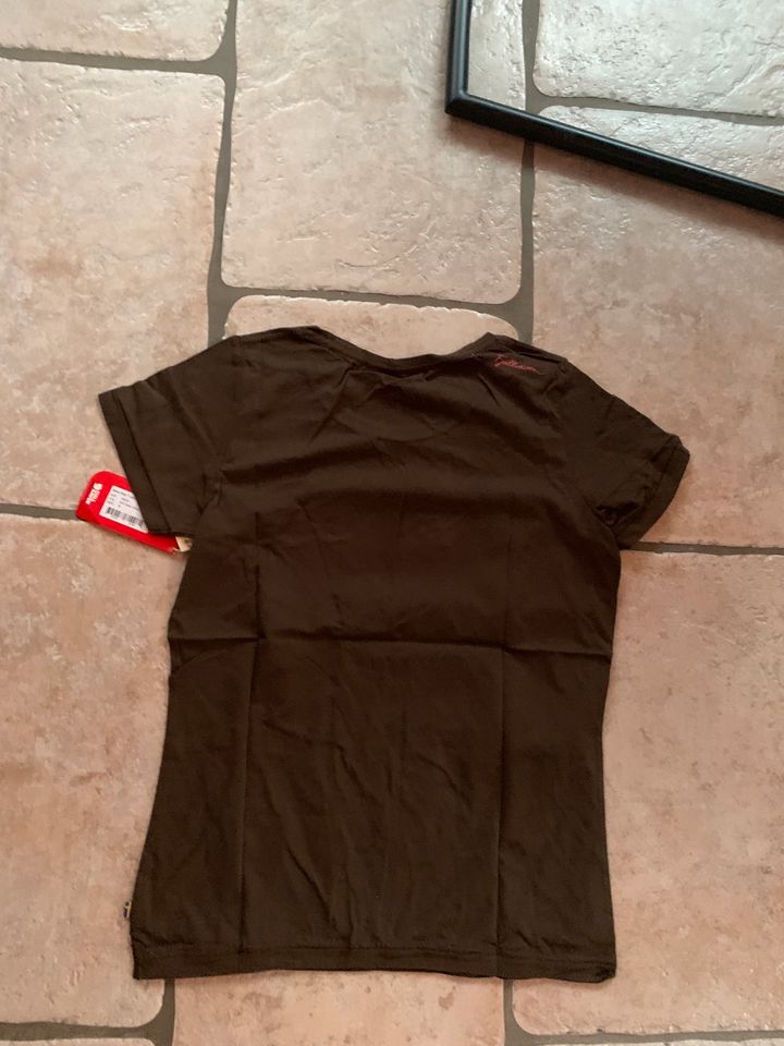 Fjällräven Bära Rätt T-Shirt Damen Gr.M Neu mit Etikett in Füssen