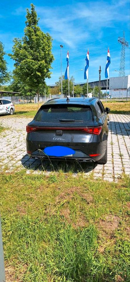 Seat Leon FR Hybrid in Öhringen