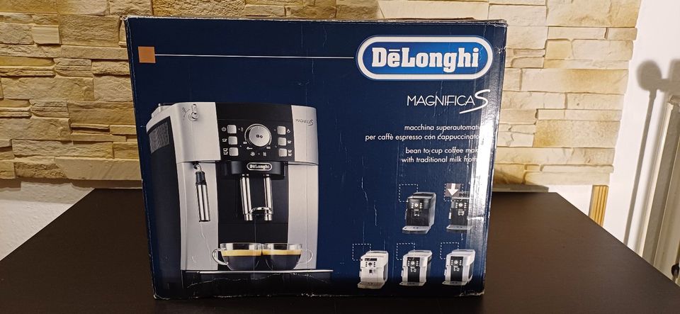 DELONGHI Magnifica S ECAM21.116.B Kaffeevollautomat Schwarz in Elmshorn