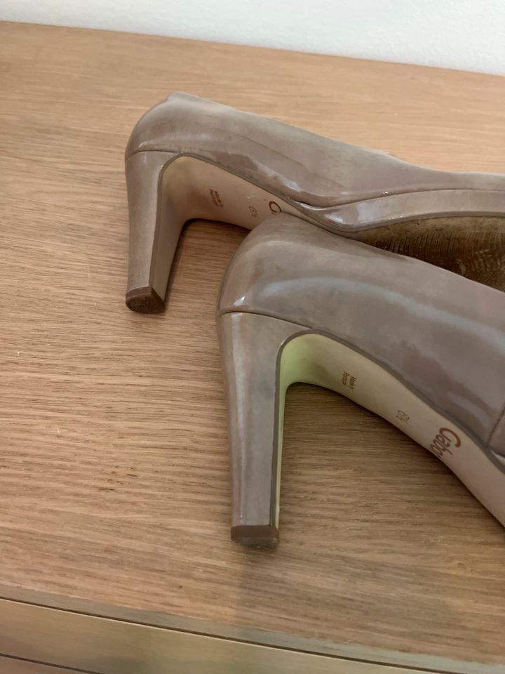 Gabor Pumps, Gr. 40, beige, top in Burgwedel