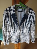 MADELEIN-Blazer -schicker Blazer mit floralem Muster - Gr. 42 - Sachsen - Zwickau Vorschau