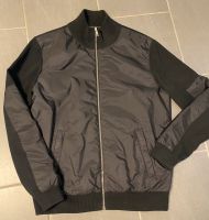 Prada Milano Original Designer Herren Strickjacke Größe 54 Nordrhein-Westfalen - Gütersloh Vorschau