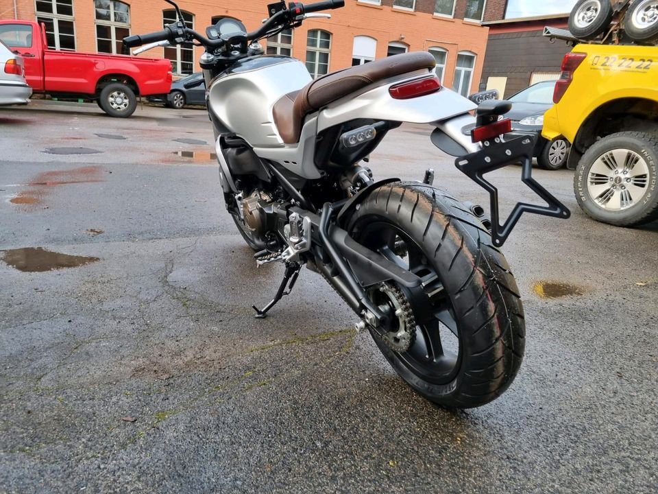 QJ Motor SRV 550 ABS Modell 2023 NAKED CAFE RACER EU5 ANGEBOT in Wermelskirchen