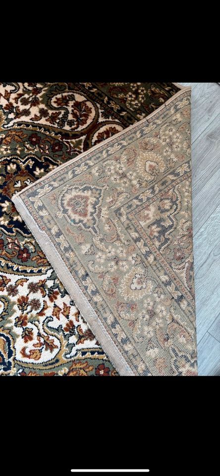 Nordpfeil Persischer Teppich Handgemacht Original 40 Jahre alt in Hamburg