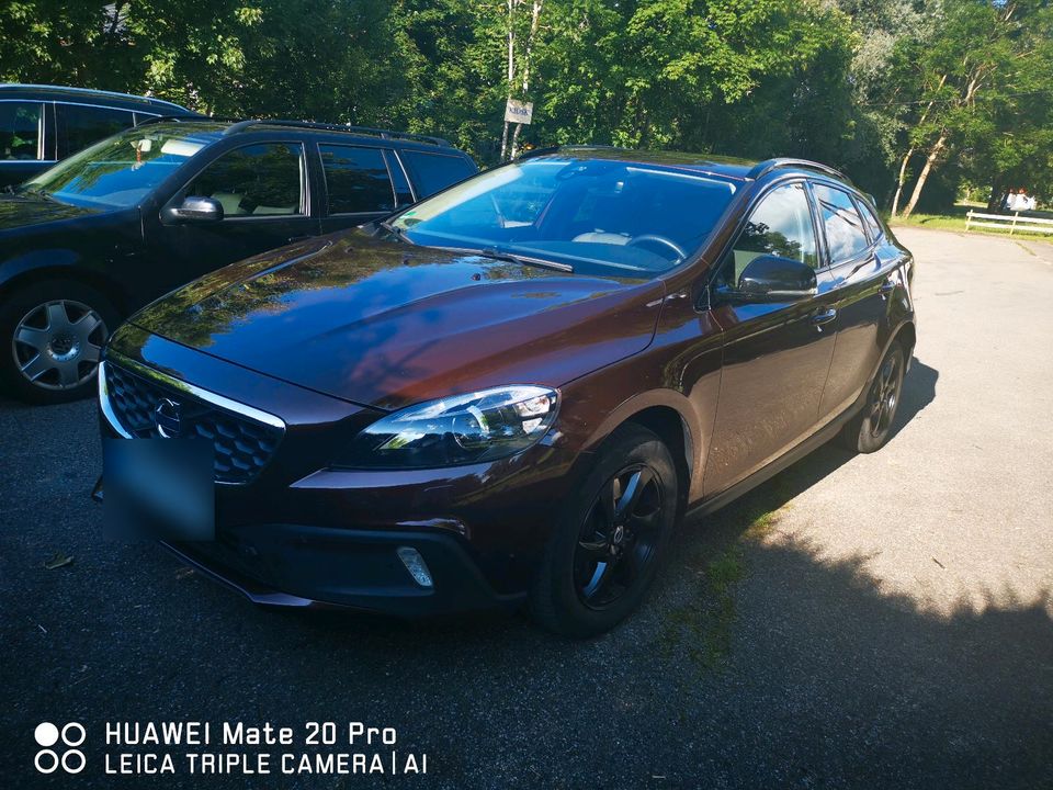 VOLVO V40 CROSS COUNTRY in Weitnau