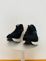 On Running Cloud Cloudflow 4 Damen Laufschuhe Schwarz Weiß Gr. 40 Hessen - Lampertheim Vorschau