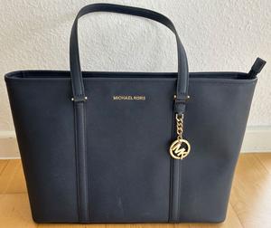 Michael kors sady navy hotsell