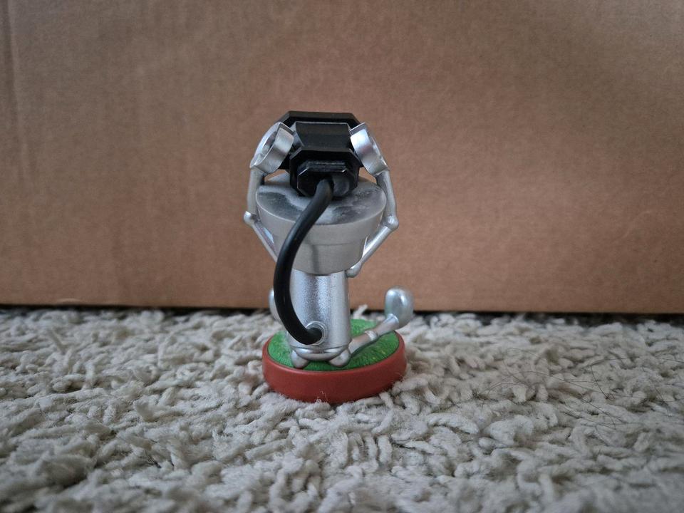 Chili-Robo! Zip Lash + Amiibo des Spiels für den Nintendo 3ds in Neustadt (Wied)