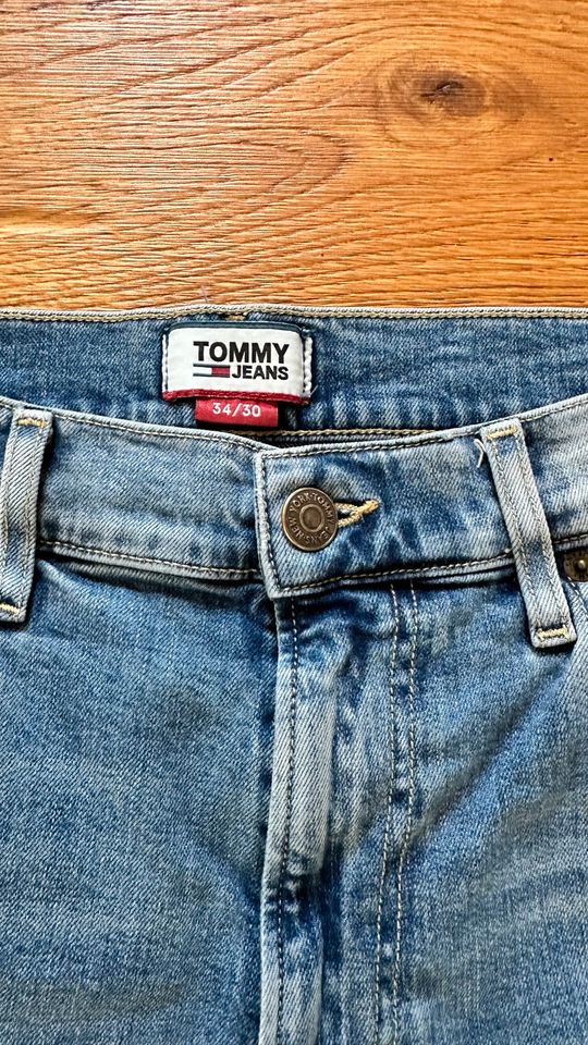 Tommy Hilfiger Jeans 34/30 wie Neu in Worms