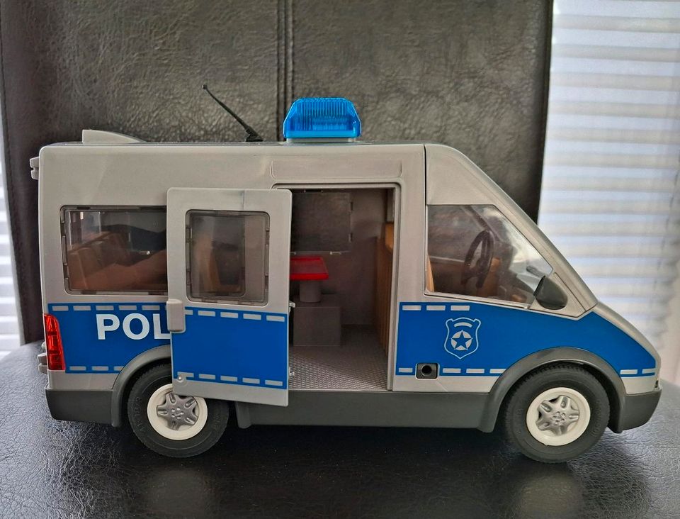 Playmobil Polizei Helikopter und Einsatzfahrzeug in Schongau