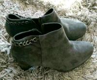 Stiefel, Boots, Echtleder, Grau, Größe 40 Frankfurt am Main - Sachsenhausen Vorschau