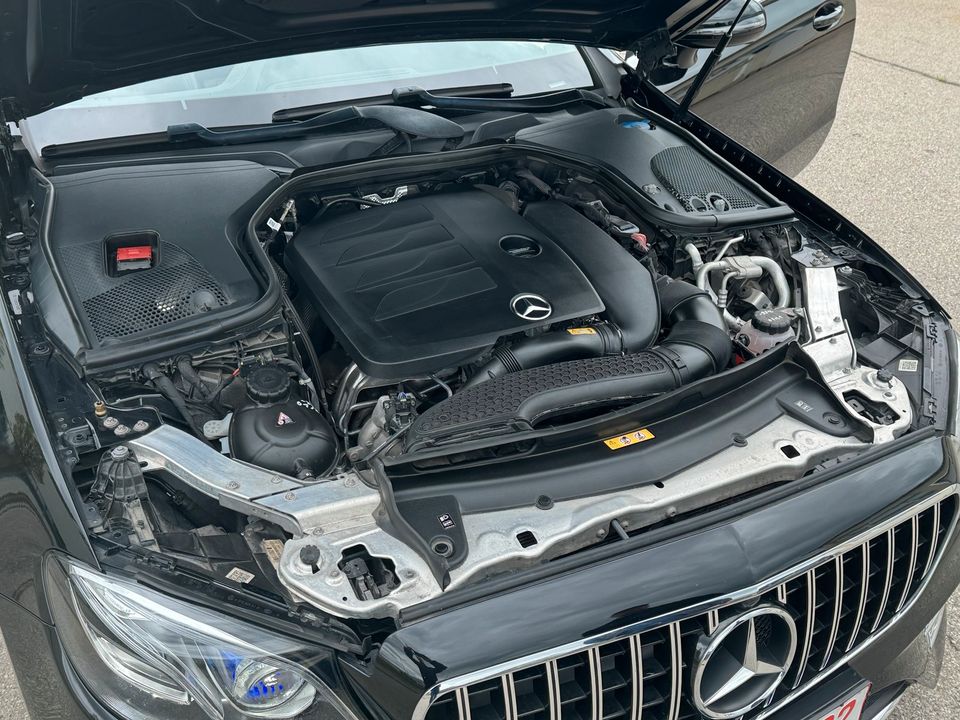 Mercedes  E 350 - Cabrio-AMG Paket ! in Krumbach Schwaben