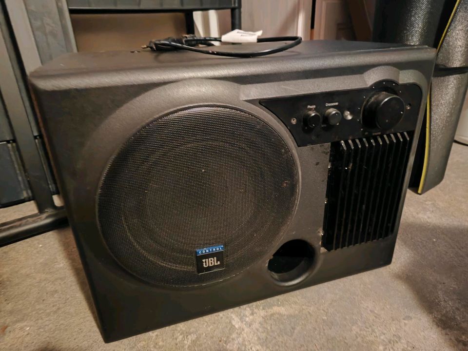 Jbl control cheap sub 6