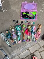 Monster High Puppen inkl. Ständer Nordrhein-Westfalen - Sendenhorst Vorschau