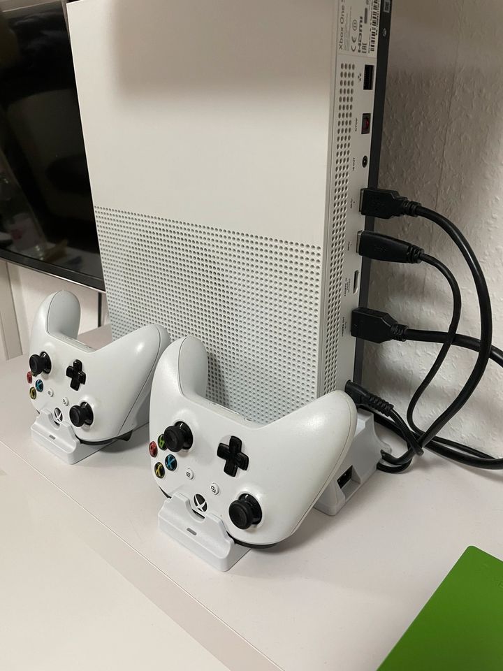 Xbox One S+2Controller+Spiele‼️TOP‼️ in Berlin