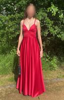 Rotes Abendkleid aus Satin Hessen - Florstadt Vorschau