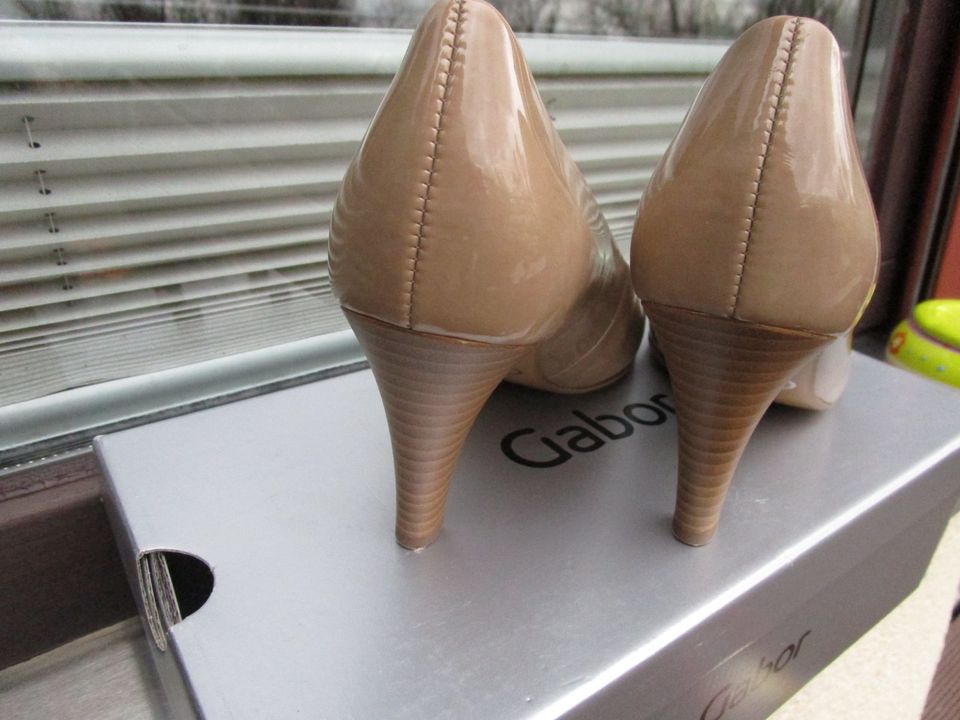 Gabor Pumps Größe 38 / 5     NEU in Berlin