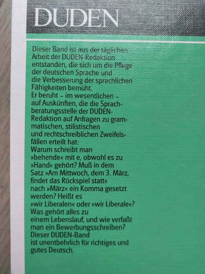 Duden Richtiges und gutes Deutsch Wörterbuch Grammatik Lexikon in Mötzingen