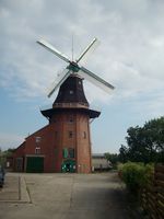 Halle mit Montagegrube auf dem Mühlengelände in Bunde Niedersachsen - Bunde Vorschau