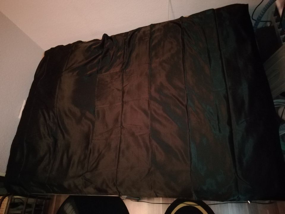 Bettwäsche Satin, 155 x 220cm, top Zustand, schwarz-silber, Bett in Frankfurt am Main