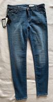 Emporio Armani push up Jeans 28 NEU Hessen - Kassel Vorschau